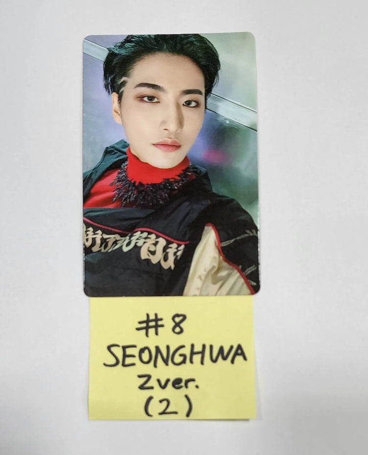 Ateez "The World Ep.1 - MOVEMENT" - Official Photocard (SeongHwa & HongJoong) - HALLYUSUPERSTORE