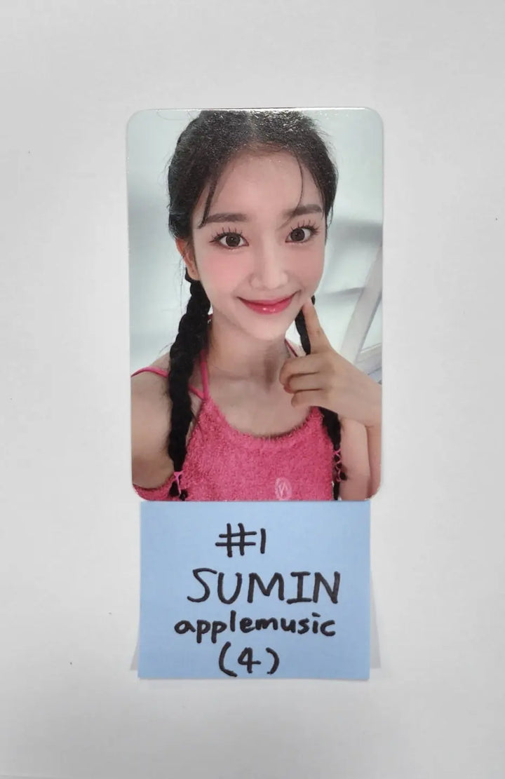 StayC 'WE NEED LOVE' - Apple Music Fansign Event Photocard - HALLYUSUPERSTORE