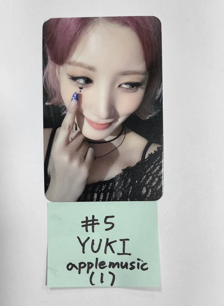 Purple Kiss 4th mini - Apple Music Fansign Event Photocard - HALLYUSUPERSTORE
