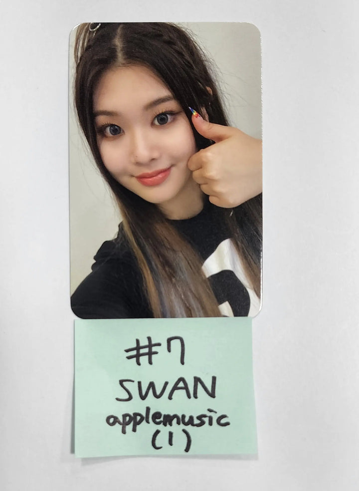 Purple Kiss 4th mini - Apple Music Fansign Event Photocard - HALLYUSUPERSTORE
