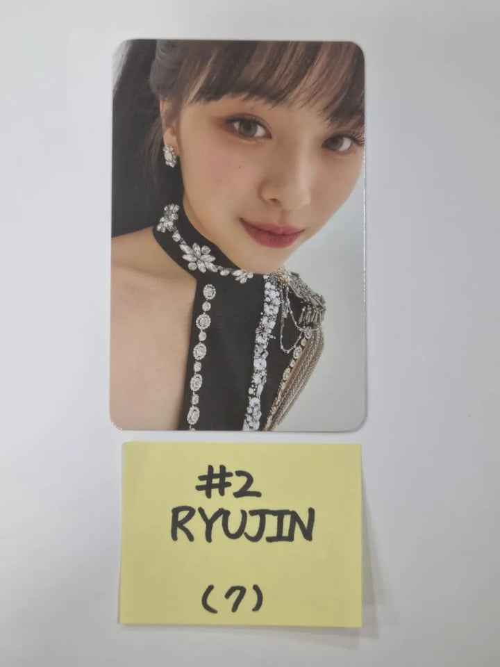 ITZY 'CHECKMATE' - The 1st World Tour Trading Photocard - HALLYUSUPERSTORE