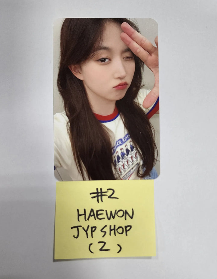 NMIXX 'MIXXPEDIA: PICK LA' 1st Photobook - JYP Shop Pre-order Benefit Photocard - HALLYUSUPERSTORE