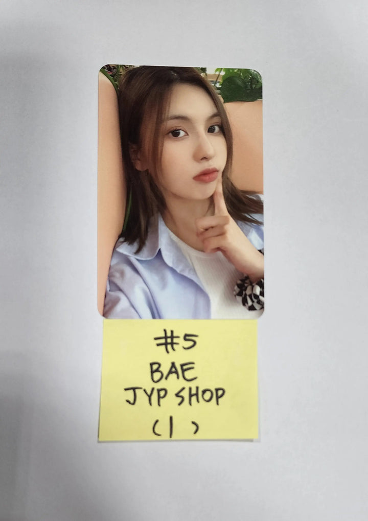 NMIXX 'MIXXPEDIA: PICK LA' 1st Photobook - JYP Shop Pre-order Benefit Photocard - HALLYUSUPERSTORE
