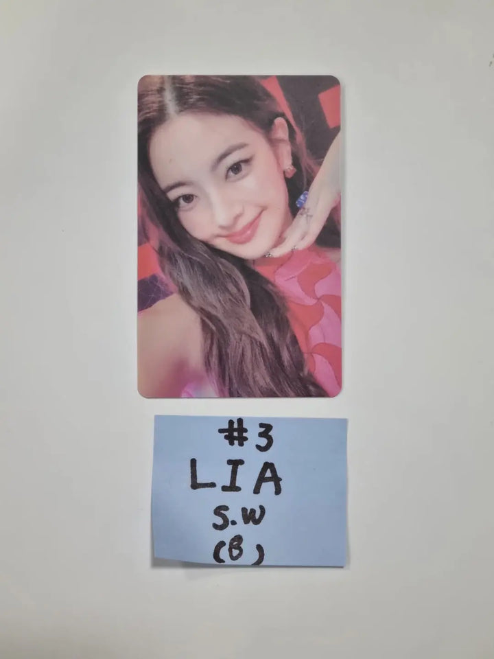 ITZY 'CHECKMATE' - Soundwave Lucky Draw Event PVC Photocard - HALLYUSUPERSTORE