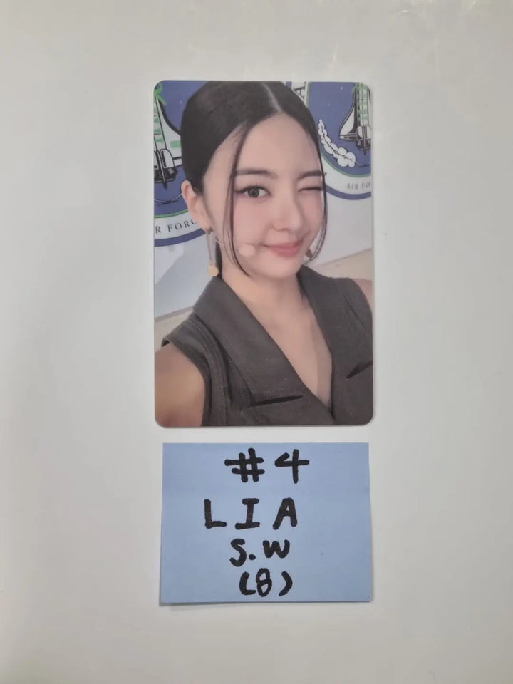 ITZY 'CHECKMATE' - Soundwave Lucky Draw Event PVC Photocard - HALLYUSUPERSTORE