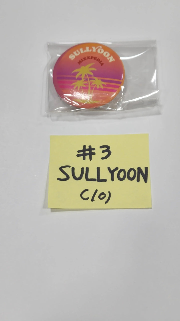 NMIXX 'MIXXPEDIA: PICK LA' 1st Photobook - Official Pin Button, 4 Cut Photo Set (7EA), Polaroid Photocard Set (7EA) - HALLYUSUPERSTORE