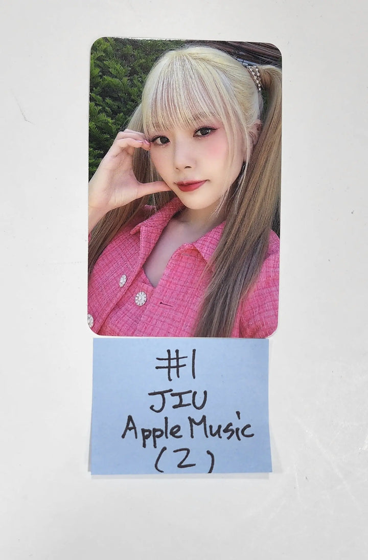 Dreamcatcher "Concept Book " - Apple Music Pre-Order Benefit Photocard - HALLYUSUPERSTORE