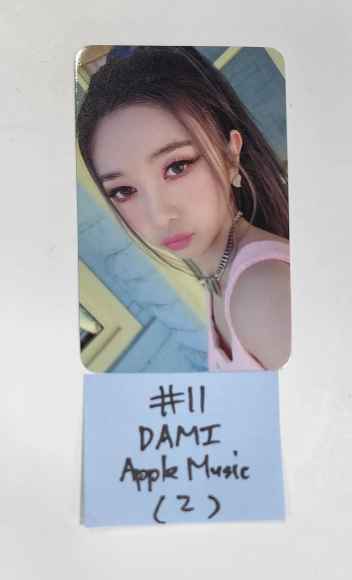 Dreamcatcher "Concept Book " - Apple Music Pre-Order Benefit Photocard - HALLYUSUPERSTORE