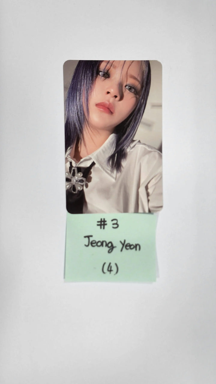 Twice "BETWEEN 1&2" 11th Mini Album - Official Photocard, Message Photocard - HALLYUSUPERSTORE