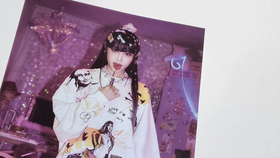 YENA "SMARTPHONE" - Folded A Cut Page From Fansign Event Album - HALLYUSUPERSTORE