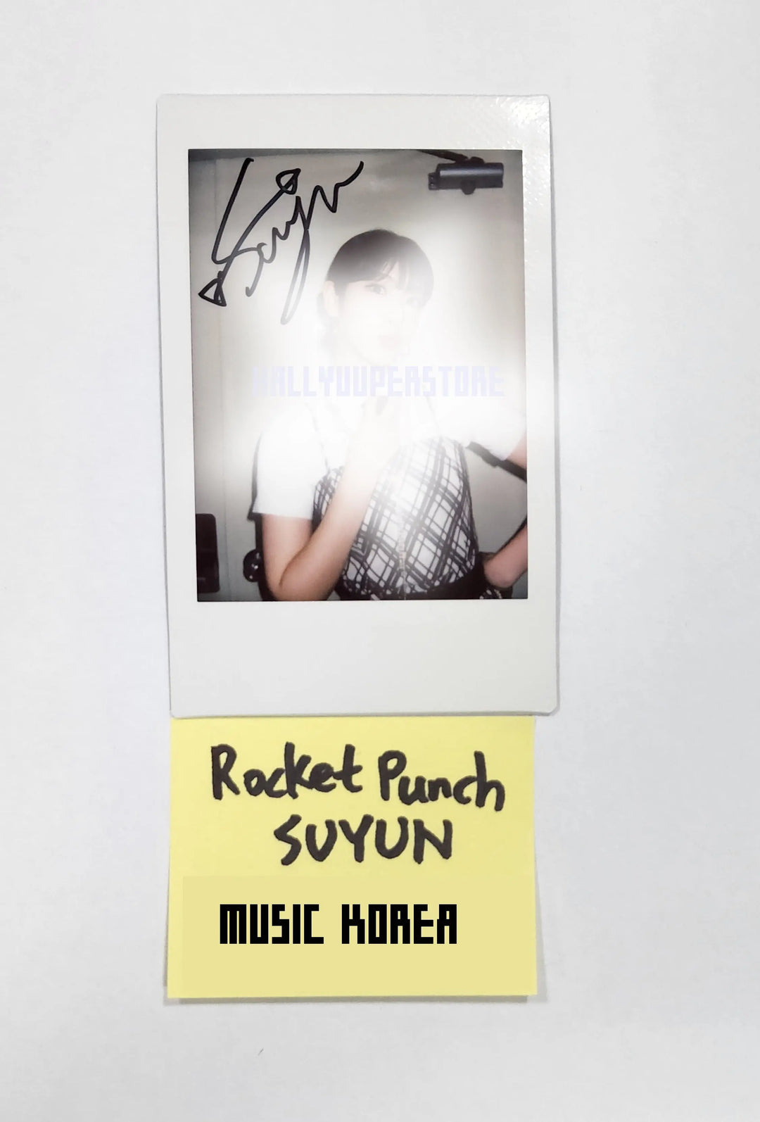 Suyun (Of Rocket Punch) 'FLASH ' - Hand Autographed(Signed) Polaroid - HALLYUSUPERSTORE