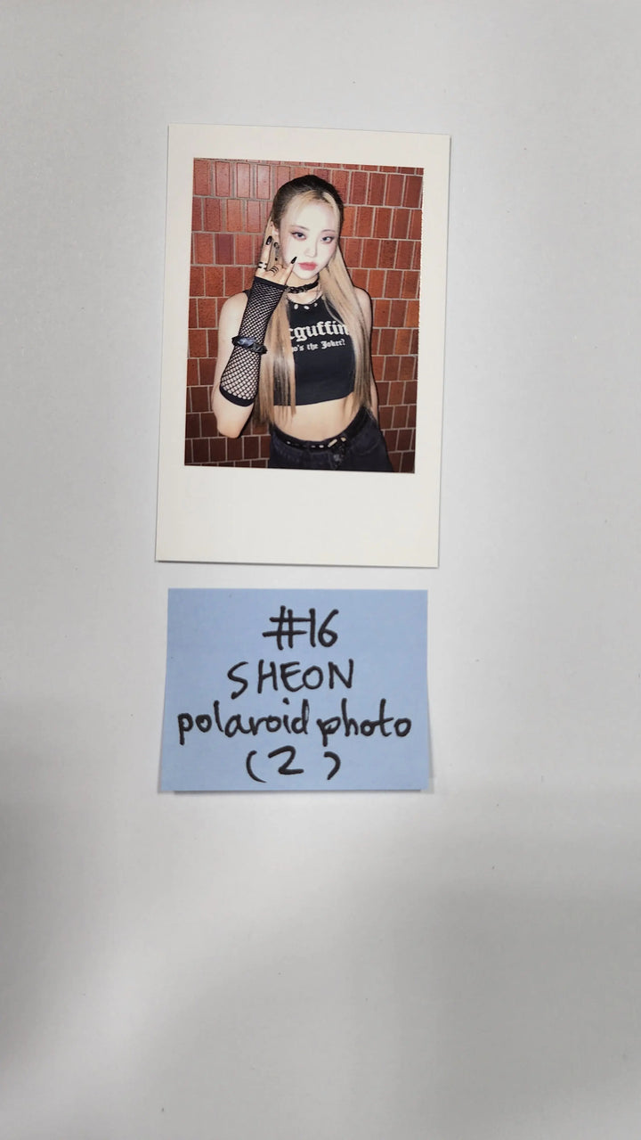 Billlie 'the Billage of perception : chapter two' - Official Polaroid Type Photocard - HALLYUSUPERSTORE