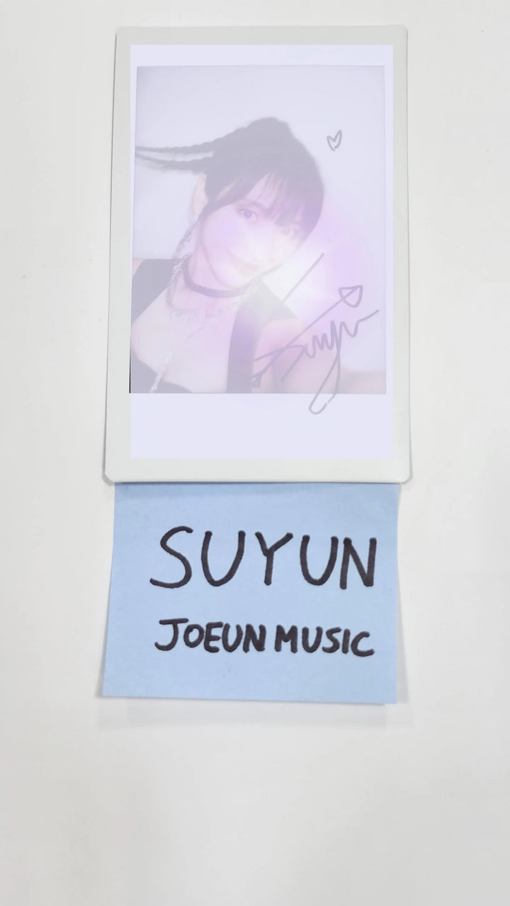 Suyun (Of Rocket Punch) 'FLASH ' - Hand Autographed(Signed) Polaroid - HALLYUSUPERSTORE