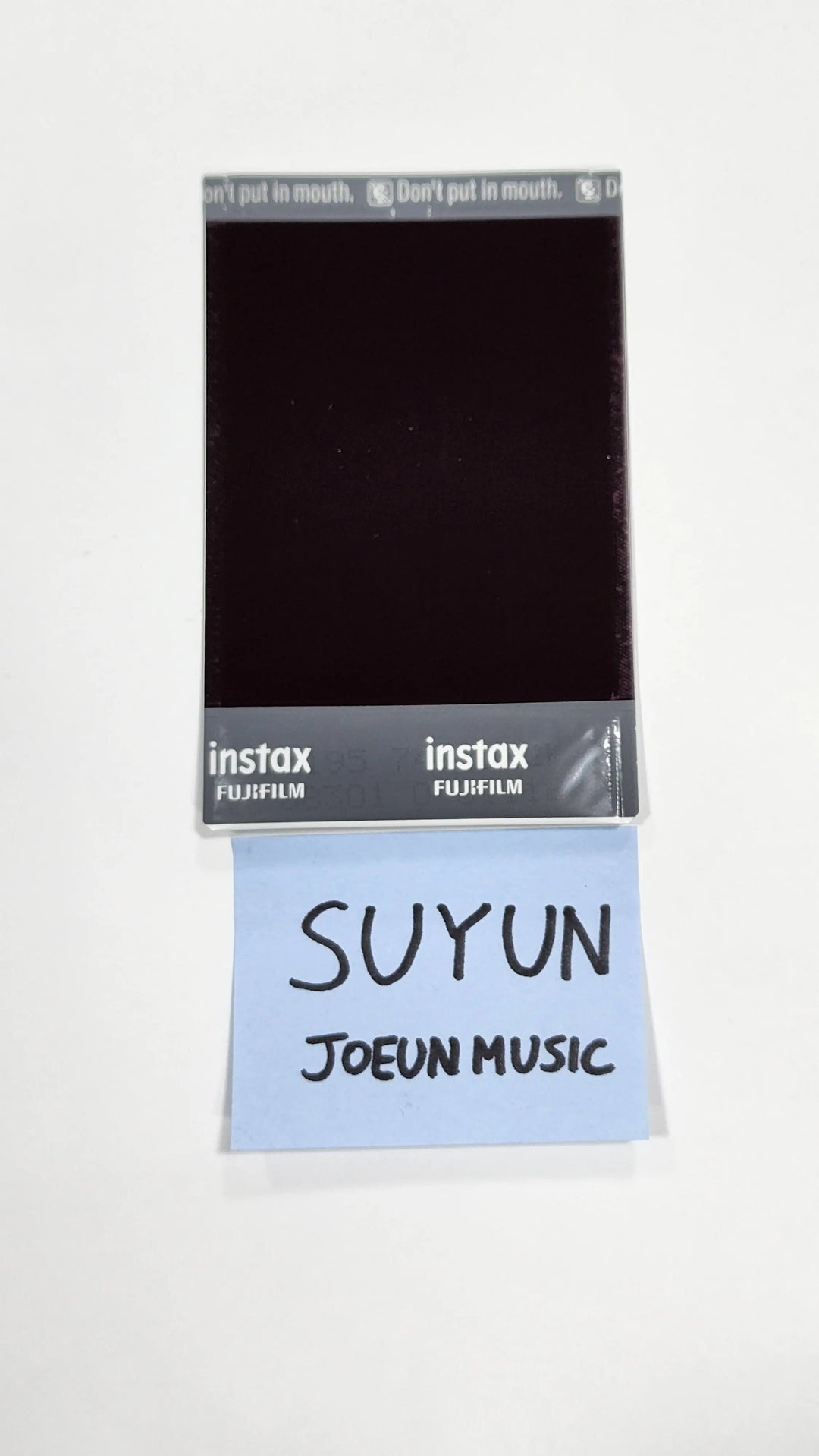 Suyun (Of Rocket Punch) 'FLASH ' - Hand Autographed(Signed) Polaroid - HALLYUSUPERSTORE