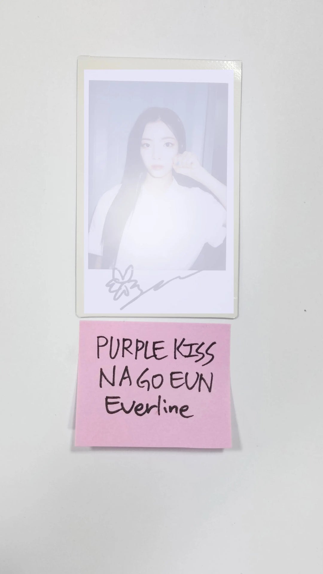 NA GO EUN (of Purple Kiss) 4th mini – Hand Autographed(Signed) Polaroid - HALLYUSUPERSTORE