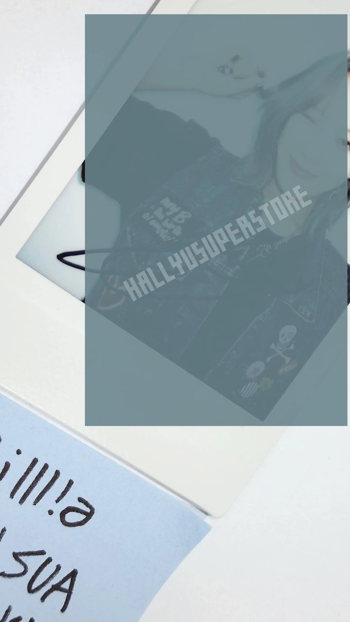 Moon Sua (Of Billlie) 'the Billage of perception : chapter two' - Hand Autographed(Signed) Album, Hand Autographed(Signed) Polaroid - HALLYUSUPERSTORE