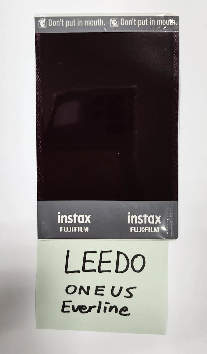 LEEDO (of Oneus) "MALUS" - Hand Autographed(Signed) Polaroid - HALLYUSUPERSTORE