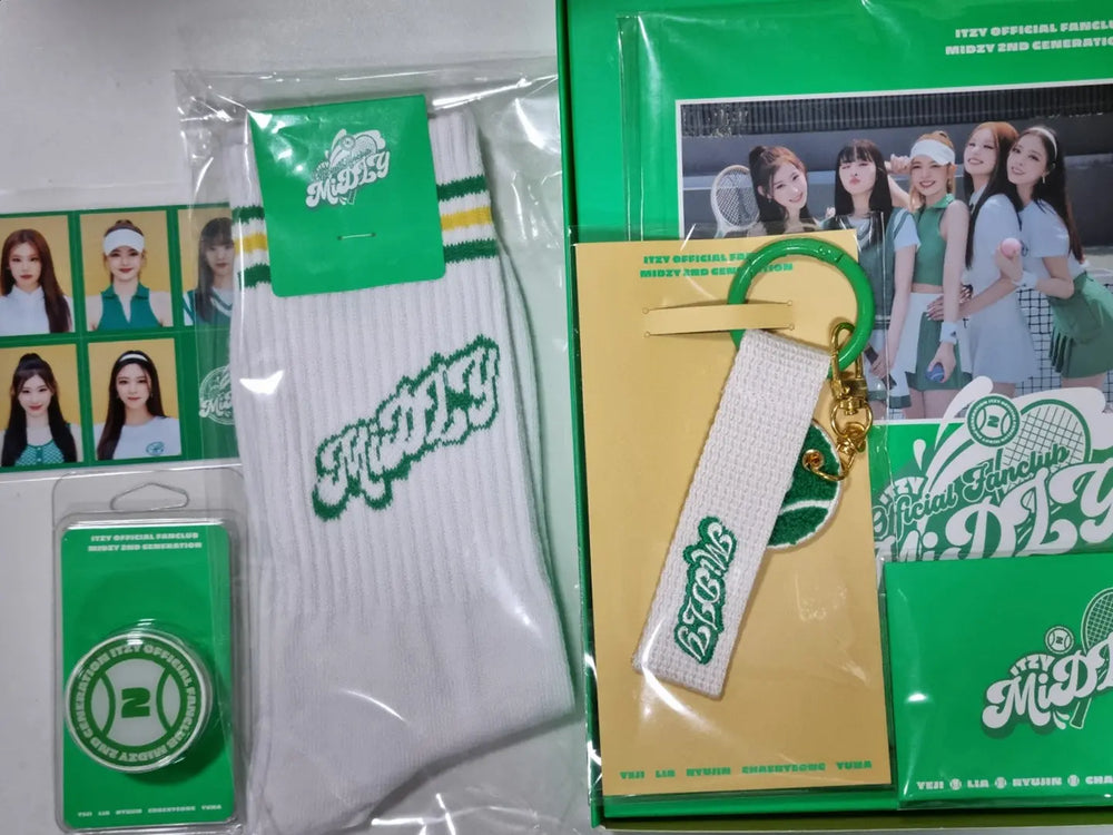 ITZY - OFFICIAL FANCLUB MIDZY 2ND GENERATION WELCOME KIT (Membership card is not included) - HALLYUSUPERSTORE