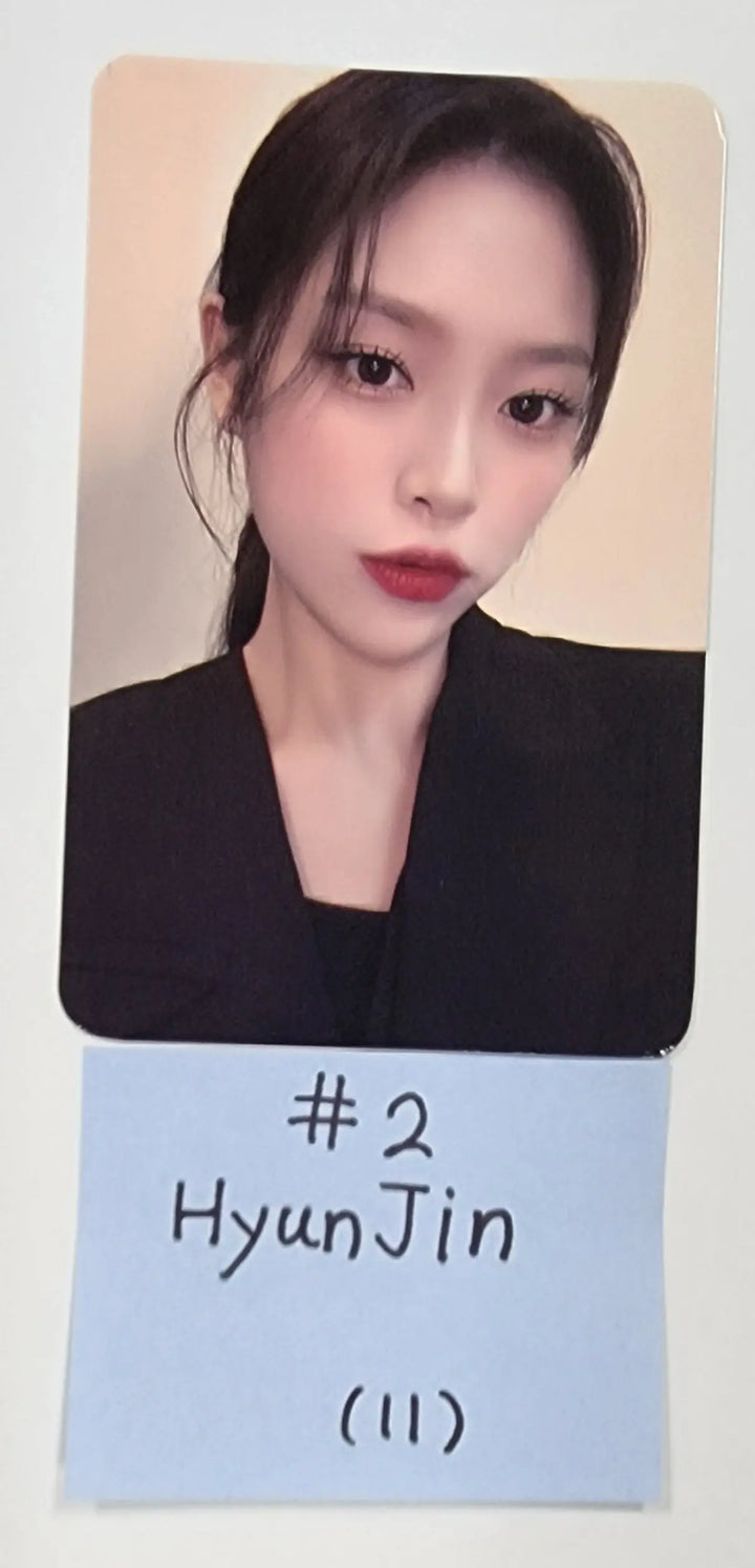 Loona "LOONATHEWORLD" 2022 Loona 1st World Tour - Trading Photocard - HALLYUSUPERSTORE