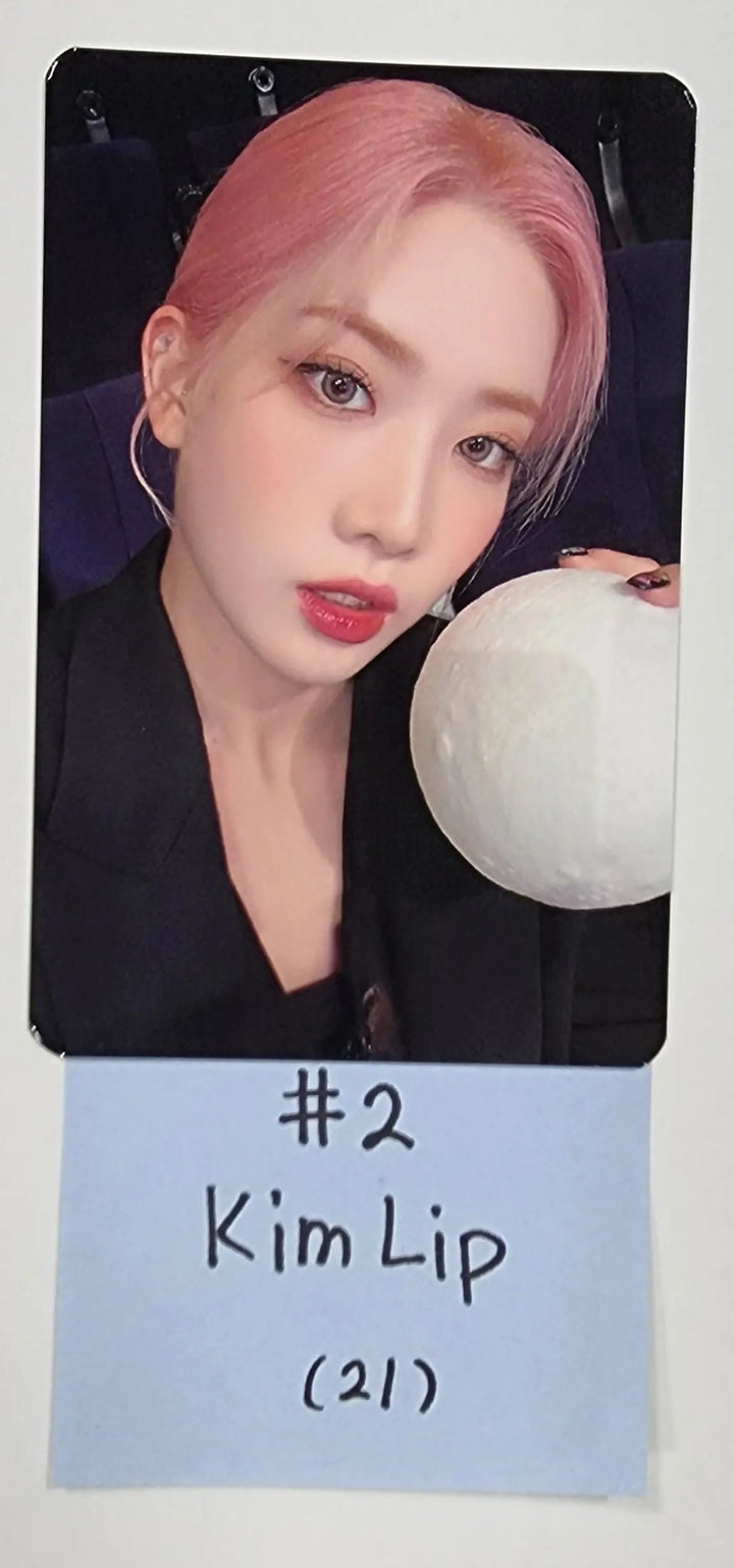 Loona "LOONATHEWORLD" 2022 Loona 1st World Tour - Trading Photocard - HALLYUSUPERSTORE
