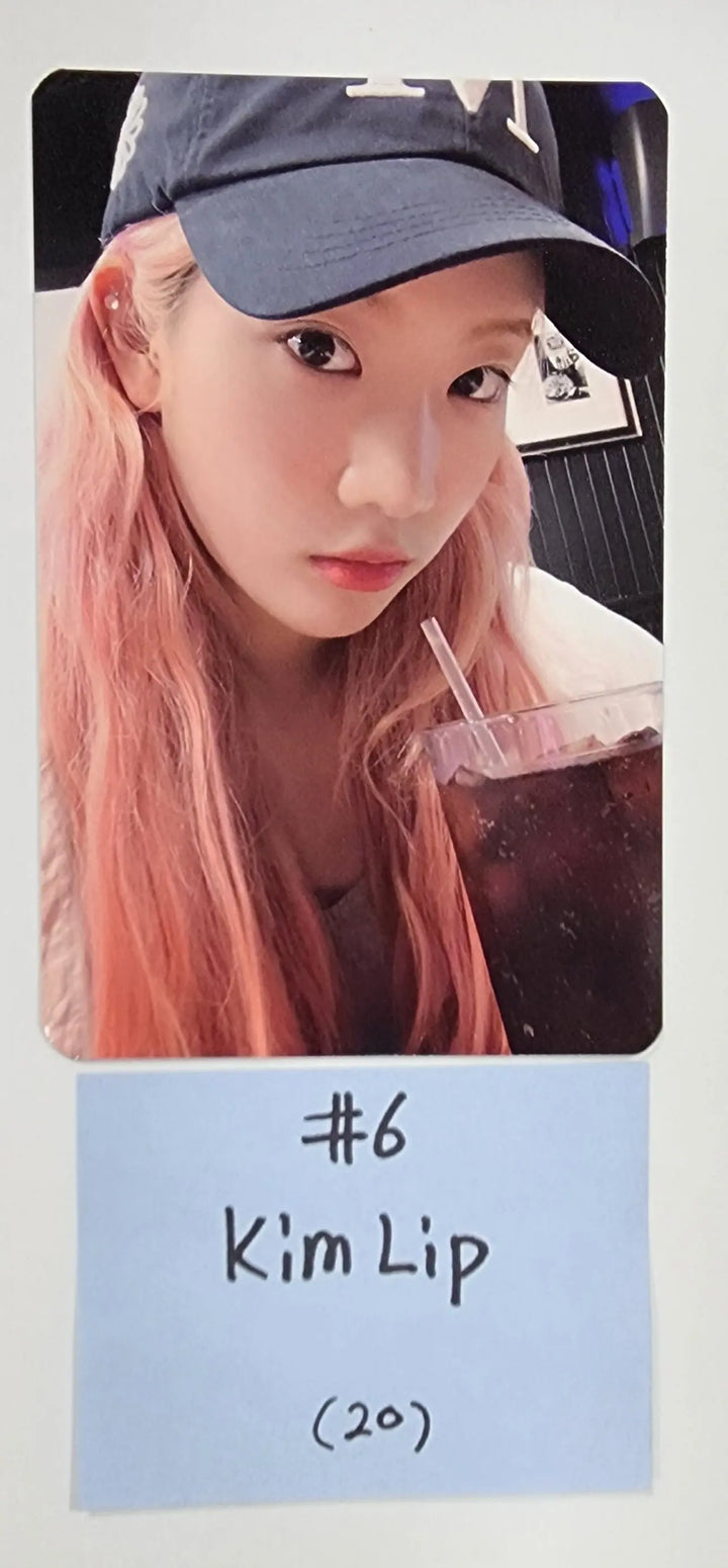 Loona "LOONATHEWORLD" 2022 Loona 1st World Tour - Trading Photocard - HALLYUSUPERSTORE