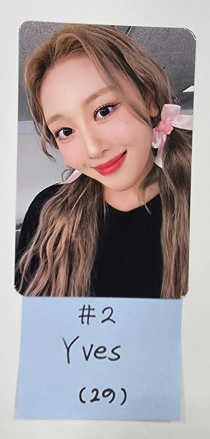 Loona "LOONATHEWORLD" 2022 Loona 1st World Tour - Trading Photocard - HALLYUSUPERSTORE