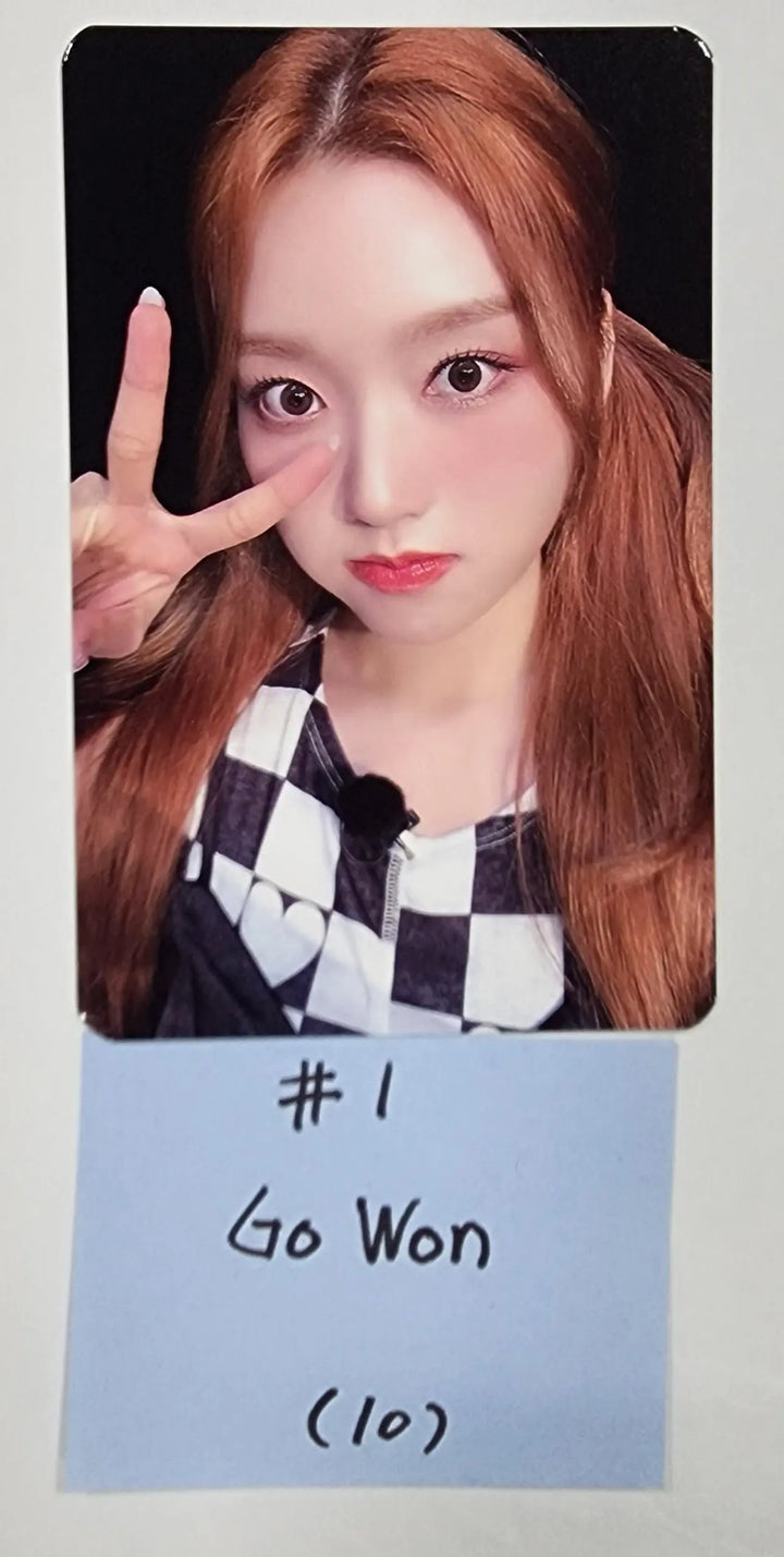 Loona "LOONATHEWORLD" 2022 Loona 1st World Tour - Trading Photocard - HALLYUSUPERSTORE