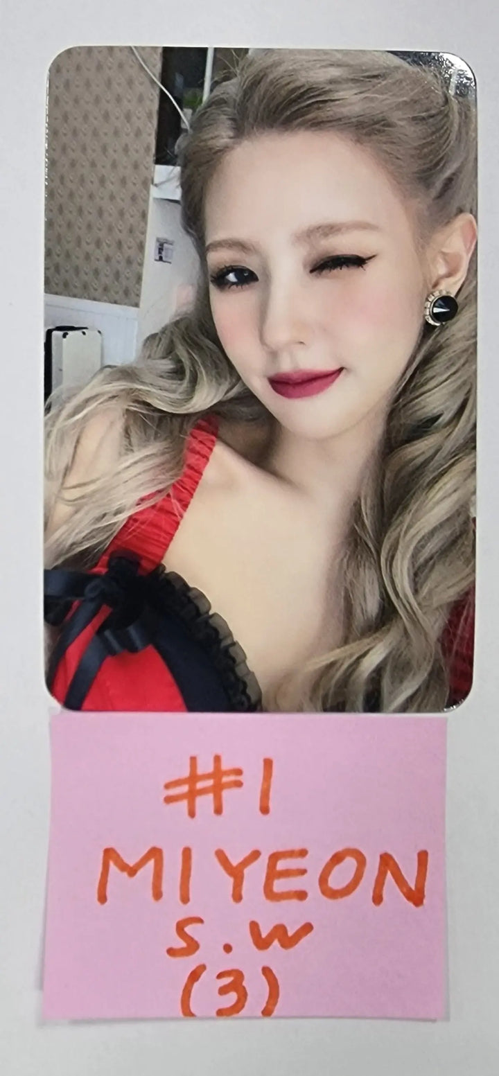 (g) I-DLE "I LOVE" - Soundwave Fansign Event Photocard Round 2 - HALLYUSUPERSTORE