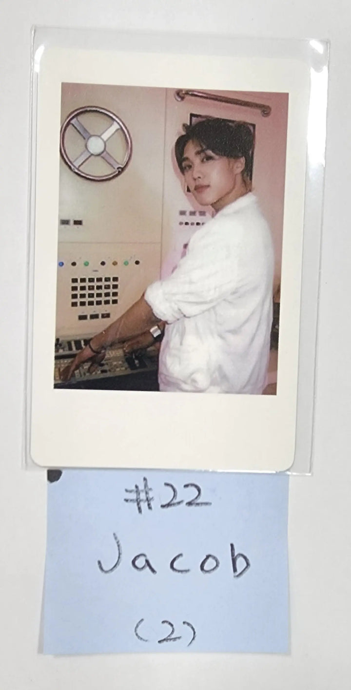 THE BOYZ "BE AWARE" 7th MiniAlbum - Withmuu Lucky Draw Event Photocard - HALLYUSUPERSTORE