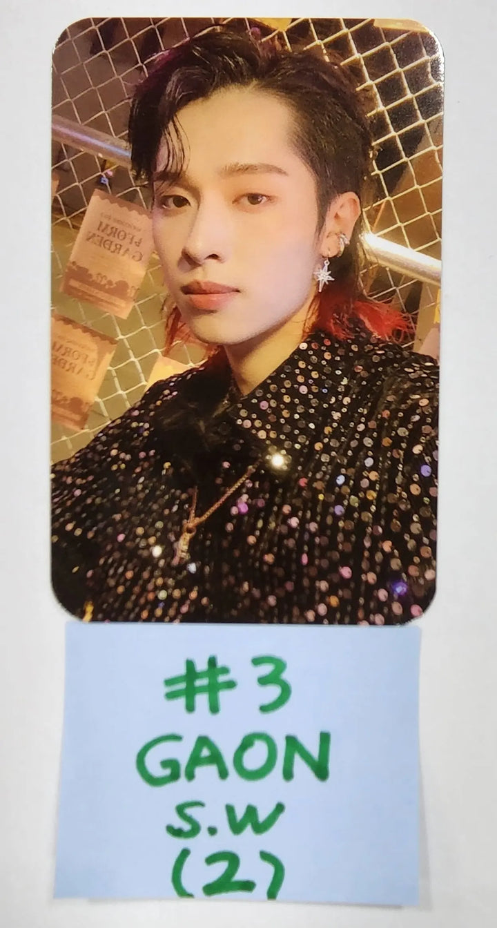 Xdinary Heroes "Overload" - Soundwave Pre-Order Benefit Photocard - HALLYUSUPERSTORE