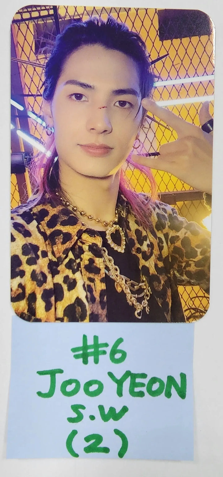 Xdinary Heroes "Overload" - Soundwave Pre-Order Benefit Photocard - HALLYUSUPERSTORE