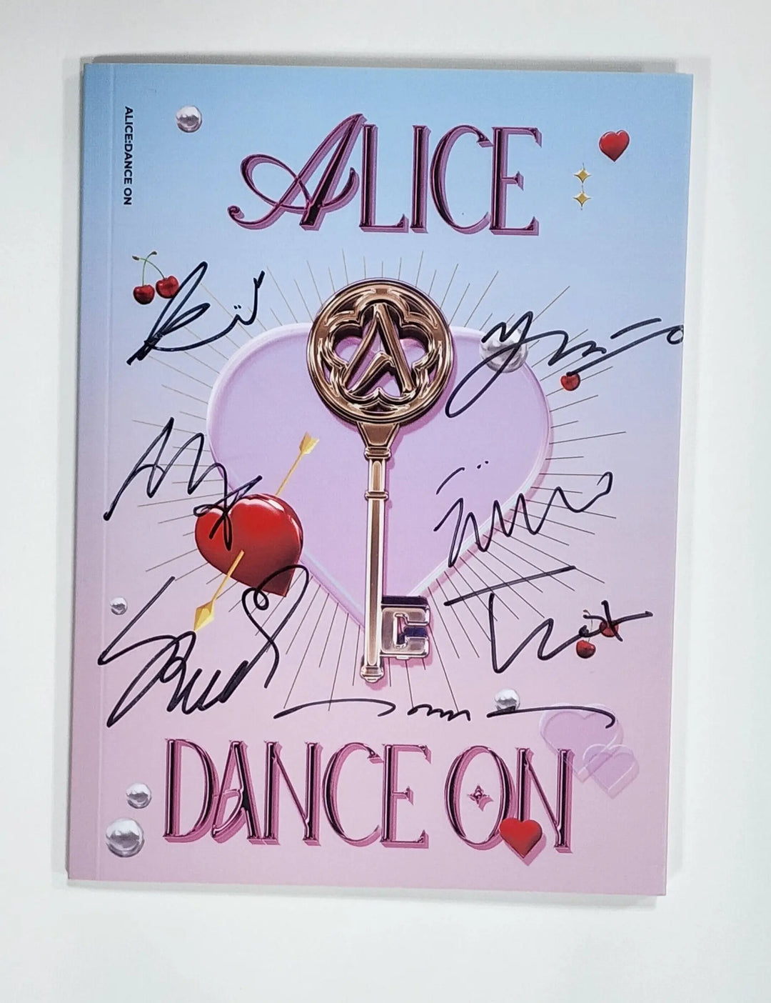 ALICE "DANCE ON" - Hand Autographed(Signed) Promo Album - HALLYUSUPERSTORE