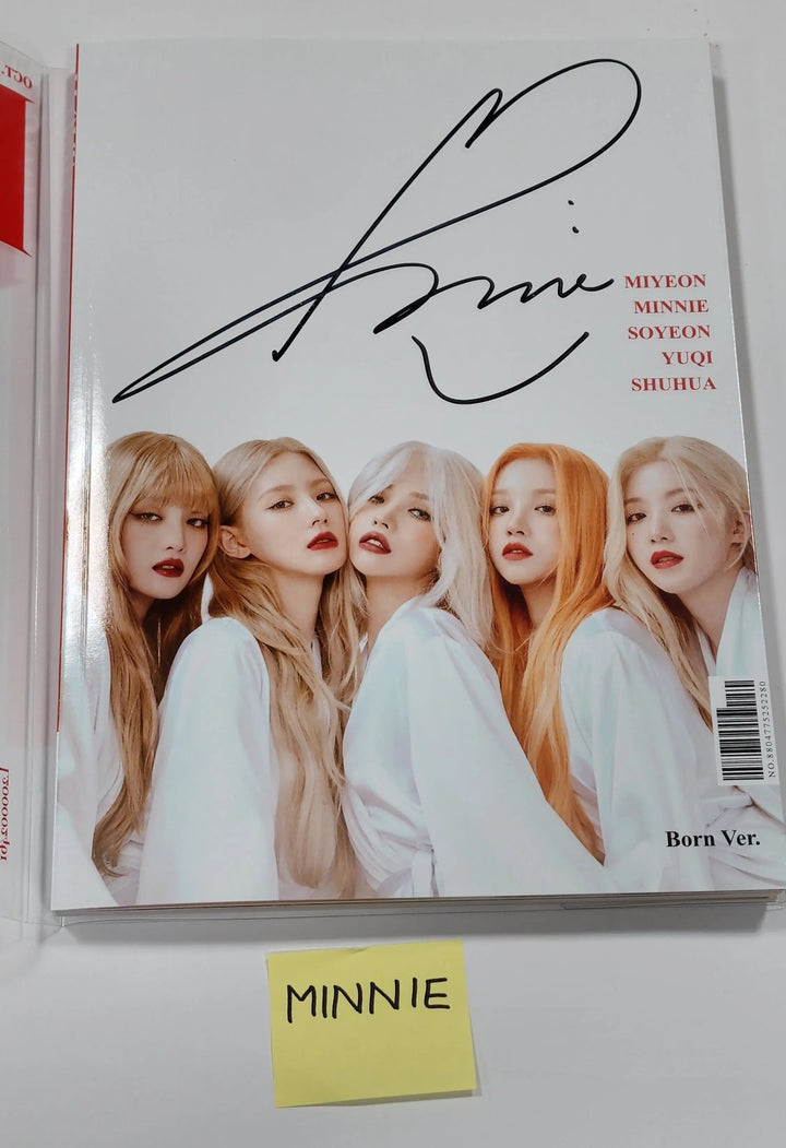 Minnie (Of (G) I-DLE) "I love" - Hand Autographed(Signed) Album - HALLYUSUPERSTORE