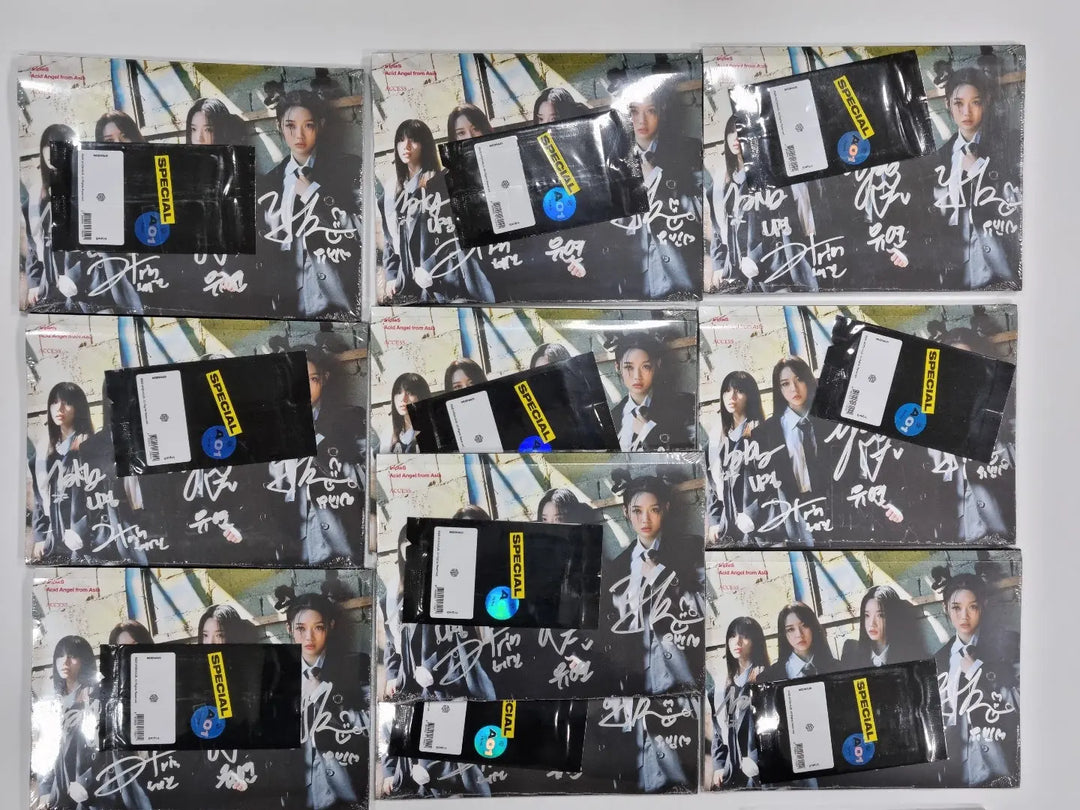 TripleS "Acid Angel from Asia" US Edition - Hello82 Hand Autographed(Signed) Album - HALLYUSUPERSTORE