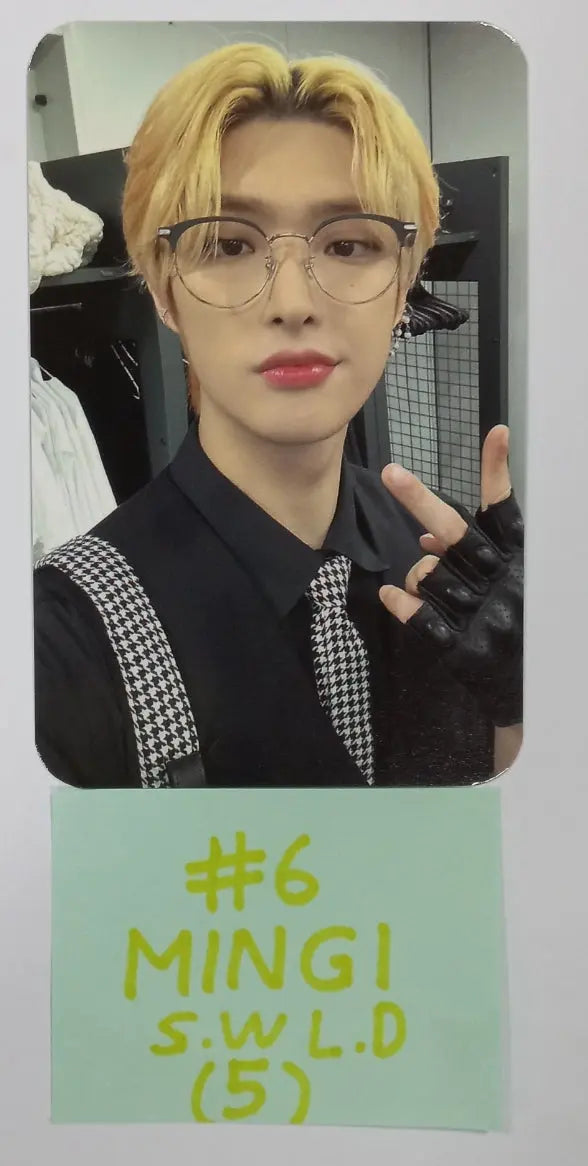 Ateez "The World Ep.1 - MOVEMENT" - Soundwave Lucky Draw Event Photocard, 2 Cut Photo - HALLYUSUPERSTORE