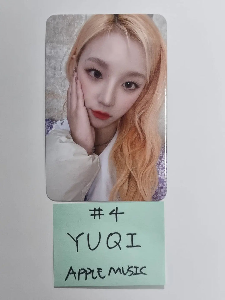 (G) I-DLE Season's Greeting 2023 - Apple Music Pre-Order Benefit Photocard - HALLYUSUPERSTORE