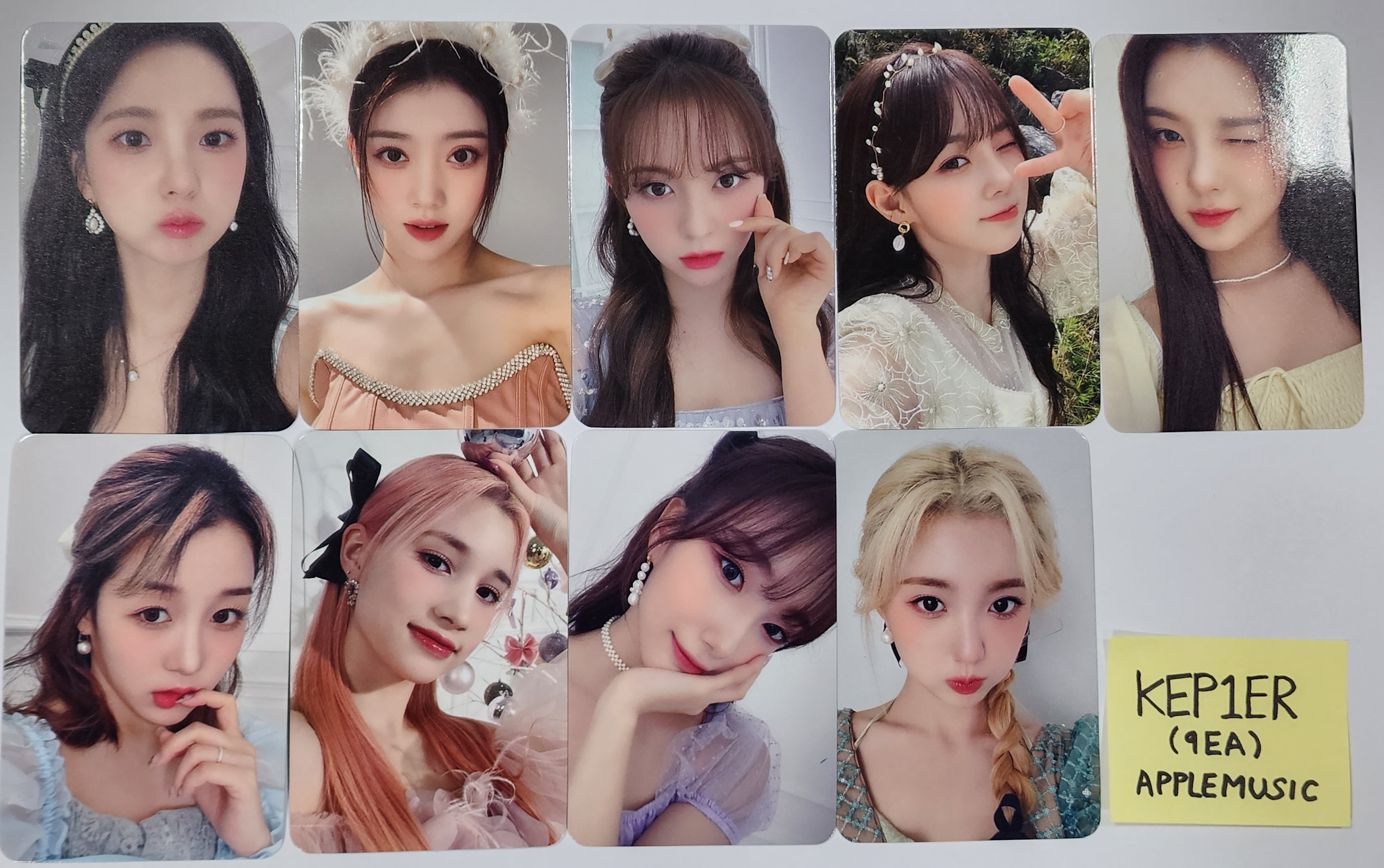 Kep1er 2023 Season’s Greetings - Apple Music Pre-Order Benefit Photocards  Set (9EA)