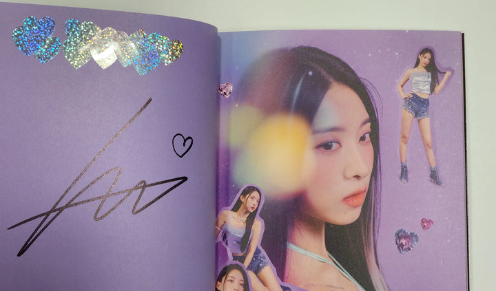 ARTBEAT "MAGIC" 1st MINI ALBUM - Hand Autographed(Signed) Album - HALLYUSUPERSTORE