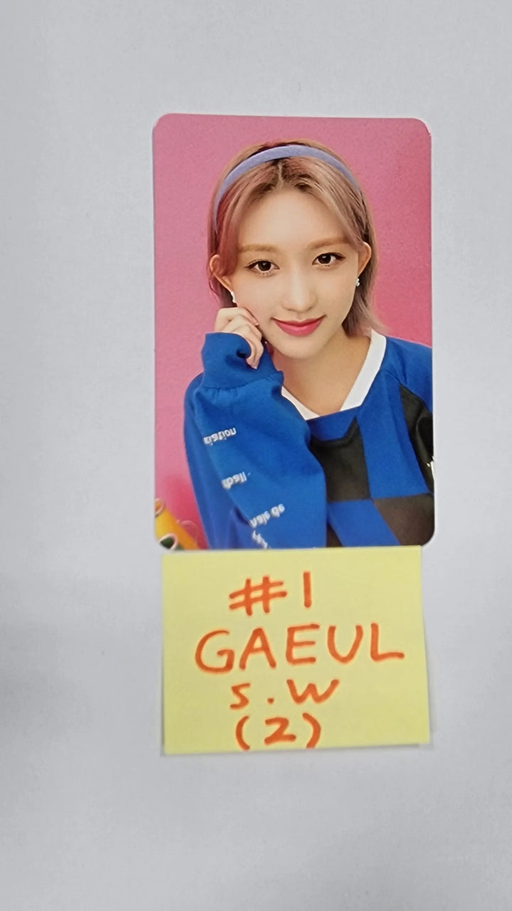 IVE 2023 Season's Greetings - Soundwave Pre-Order Benefit Photocard - HALLYUSUPERSTORE