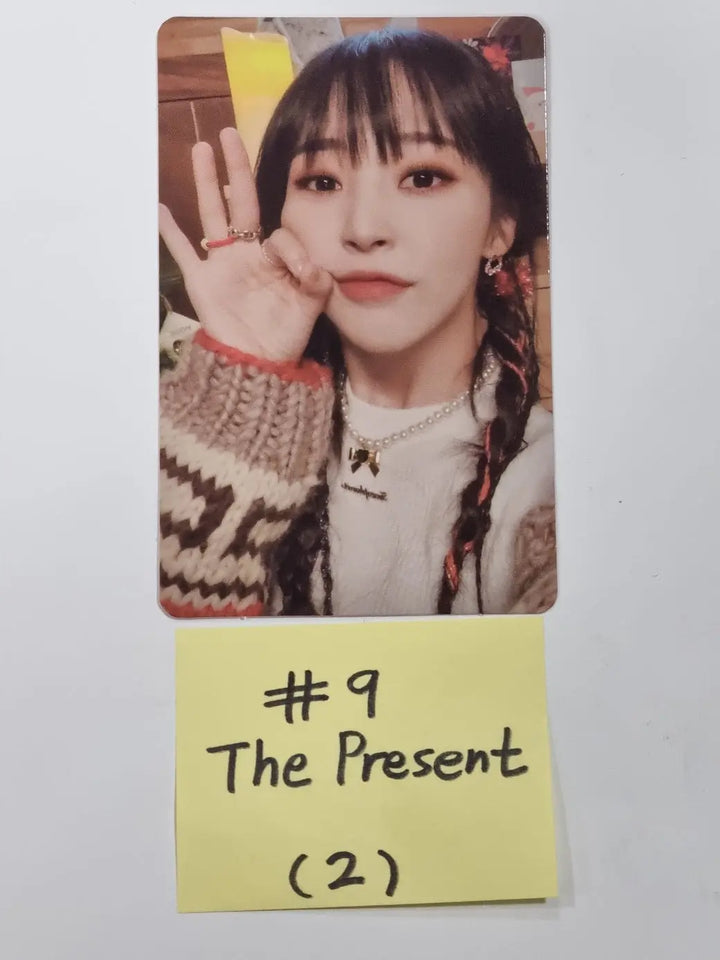 Moon Byul "The Present" - Official Photocard, Big Photocards - HALLYUSUPERSTORE