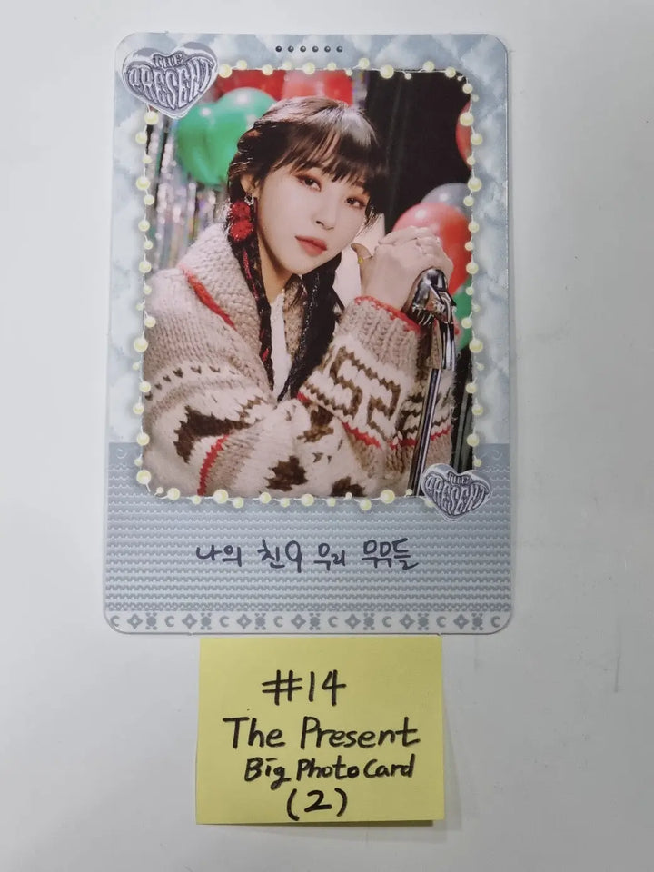 Moon Byul "The Present" - Official Photocard, Big Photocards - HALLYUSUPERSTORE
