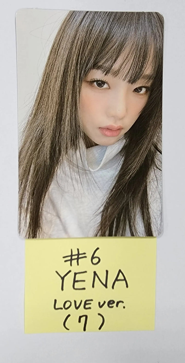YENA "Love War" - Official Photocard - HALLYUSUPERSTORE