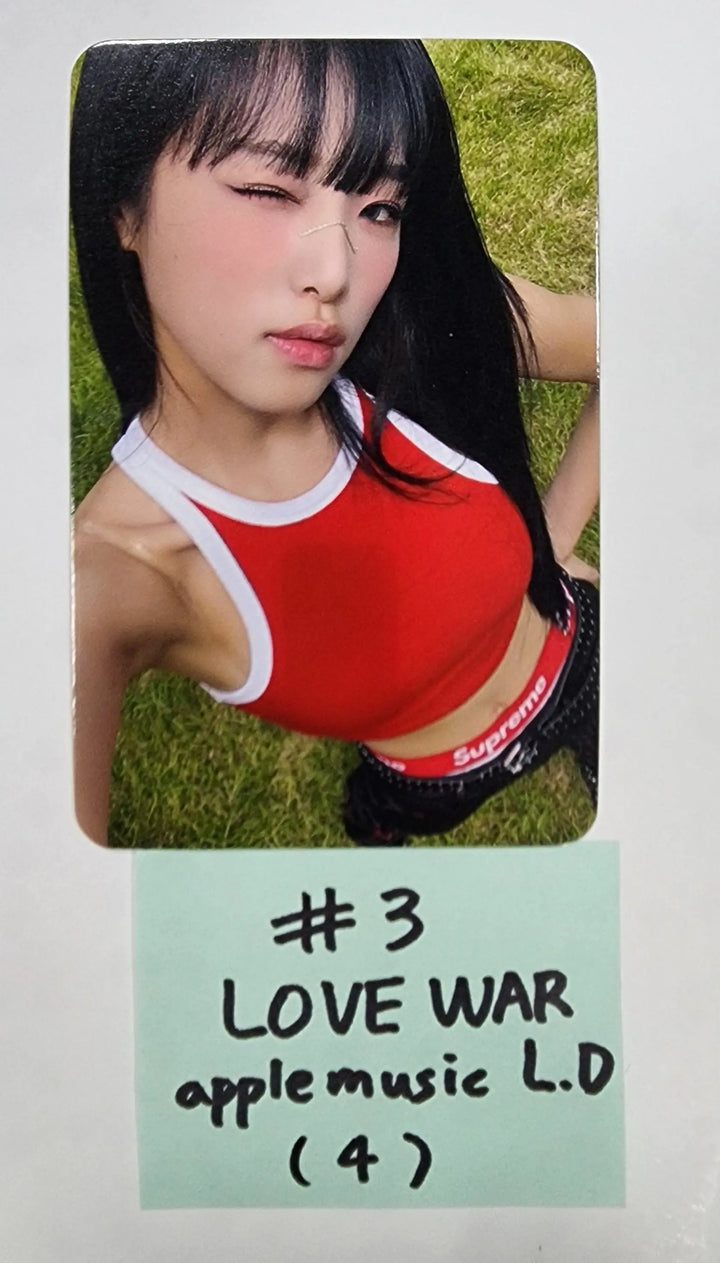 YENA "Love War" - Apple Music Lucky Draw Event Photocard - HALLYUSUPERSTORE