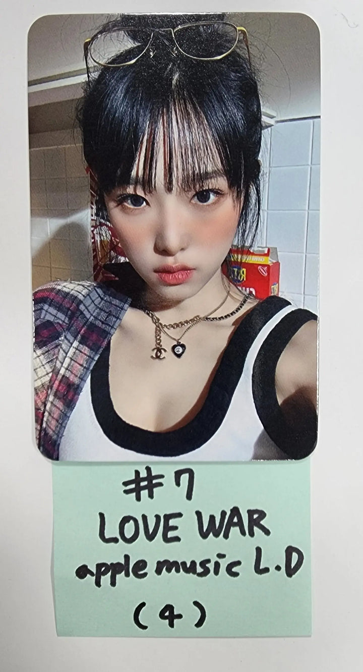 YENA "Love War" - Apple Music Lucky Draw Event Photocard - HALLYUSUPERSTORE