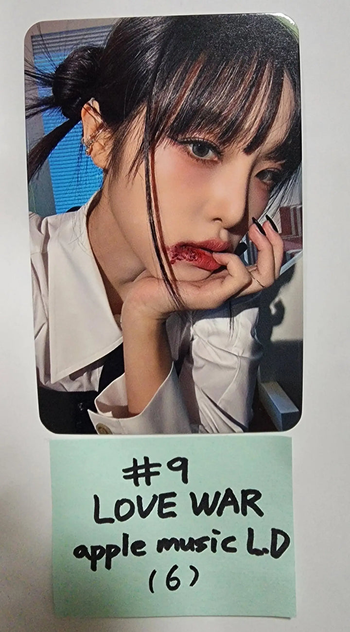 YENA "Love War" - Apple Music Lucky Draw Event Photocard - HALLYUSUPERSTORE