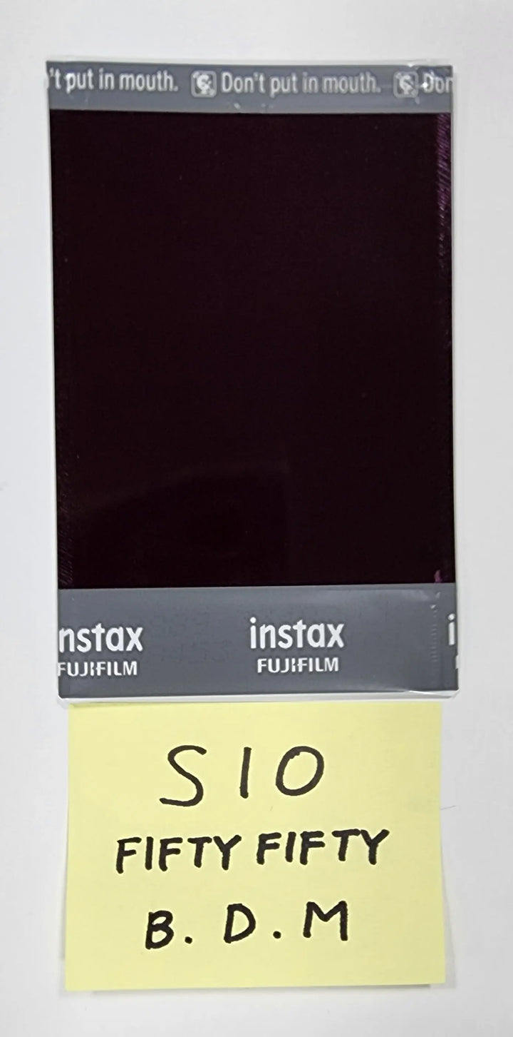 SIO (Of FIFTY FIFTY) "THE FIFTY" 1st EP - Hand Autographed(Signed) Polaroid - HALLYUSUPERSTORE