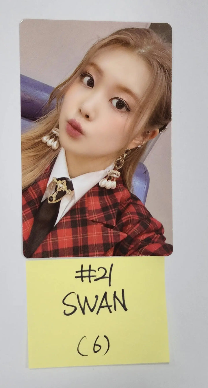 PURPLE KISS "Cabin Fever" - Official Photocard, Door Photocard - HALLYUSUPERSTORE