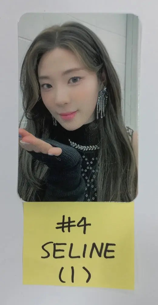 Cignature 3rd Mini "My Little Aurora" - Official Photocard (2) - HALLYUSUPERSTORE