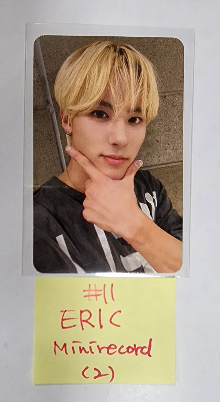 The Boyz "BE AWAKE" - Minirecord Fansign Event Photocard - HALLYUSUPERSTORE