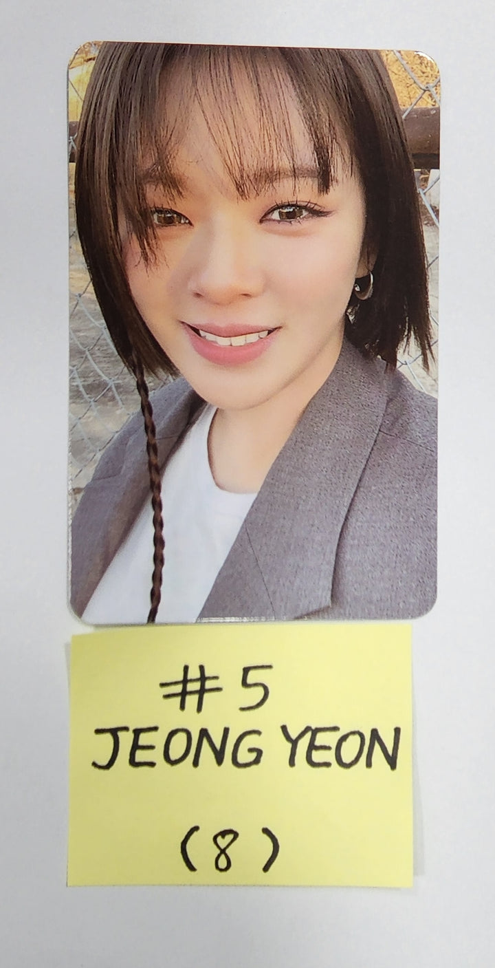 Twice "READY TO BE" - Official Photocard - HALLYUSUPERSTORE